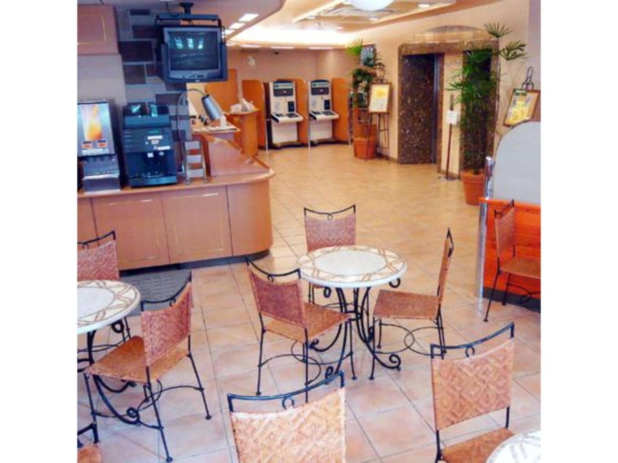 R&B Hotel Hakata Ekimae 1 - Vacation Stay 16386V 후쿠오카 외부 사진